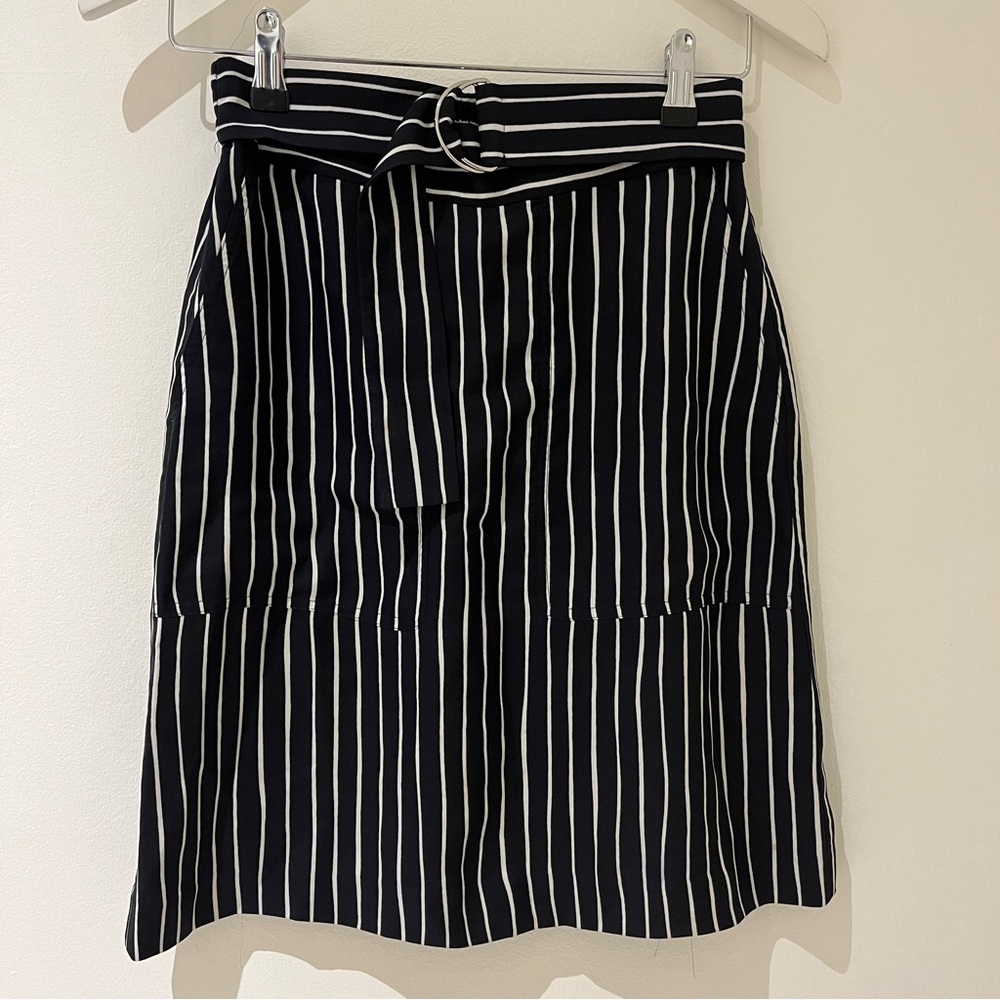 Club Monaco navy striped skirt